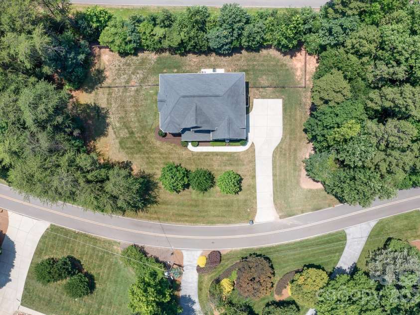 738 Kemp Road, Mooresville, NC 28117.  MLS# CAR4273057, YatesRealty ID 25481. 