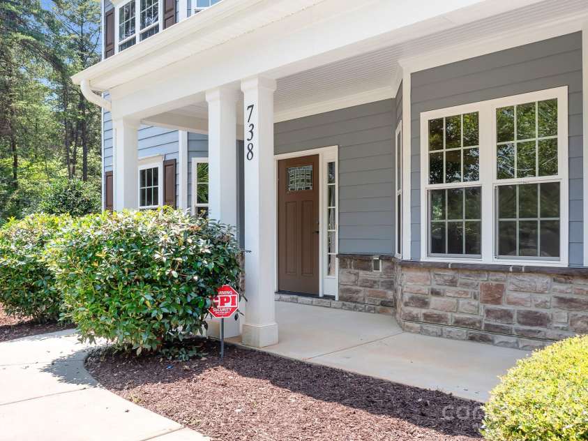 738 Kemp Road, Mooresville, NC 28117.  MLS# CAR4273057, YatesRealty ID 25481. 