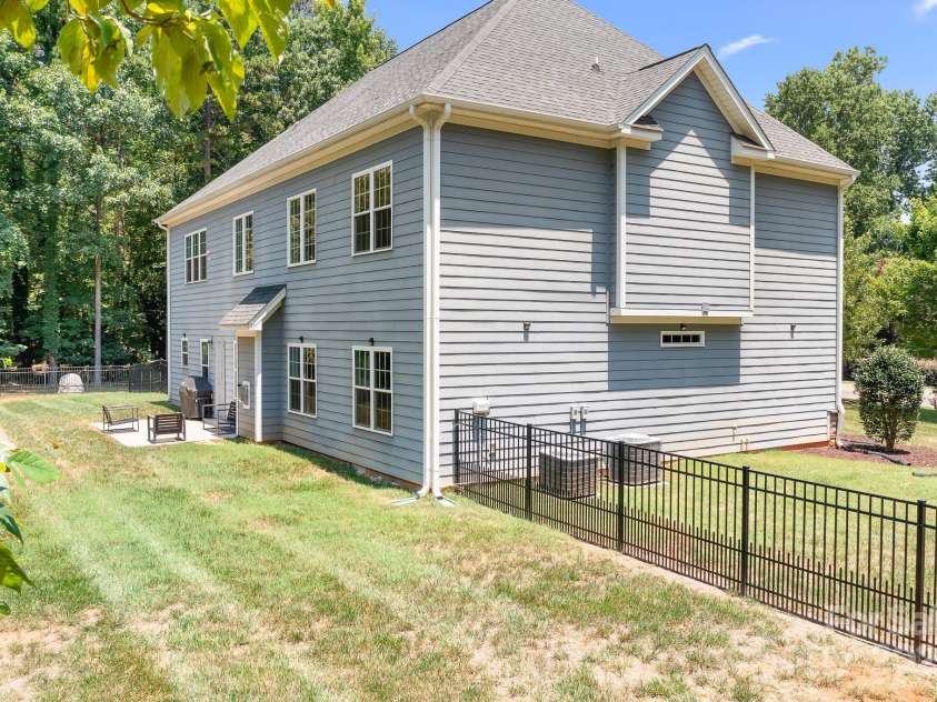 738 Kemp Road, Mooresville, NC 28117.  MLS# CAR4273057, YatesRealty ID 25481. 