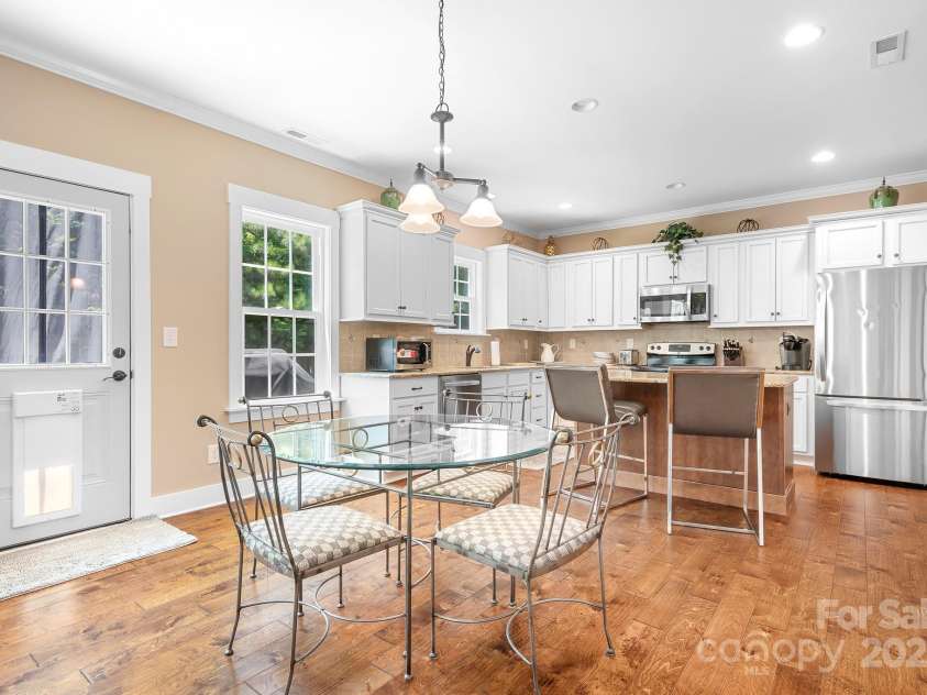 738 Kemp Road, Mooresville, NC 28117.  MLS# CAR4273057, YatesRealty ID 25481. 