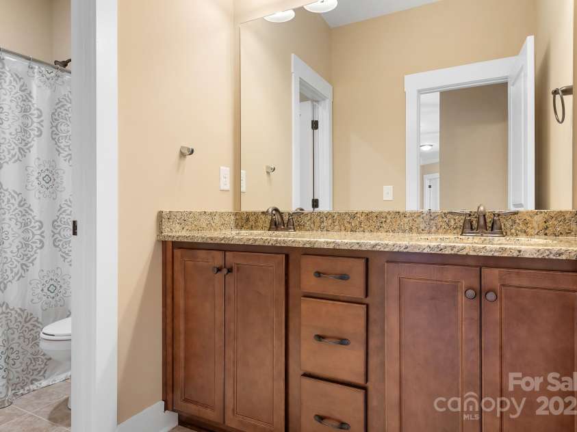 738 Kemp Road, Mooresville, NC 28117.  MLS# CAR4273057, YatesRealty ID 25481. 