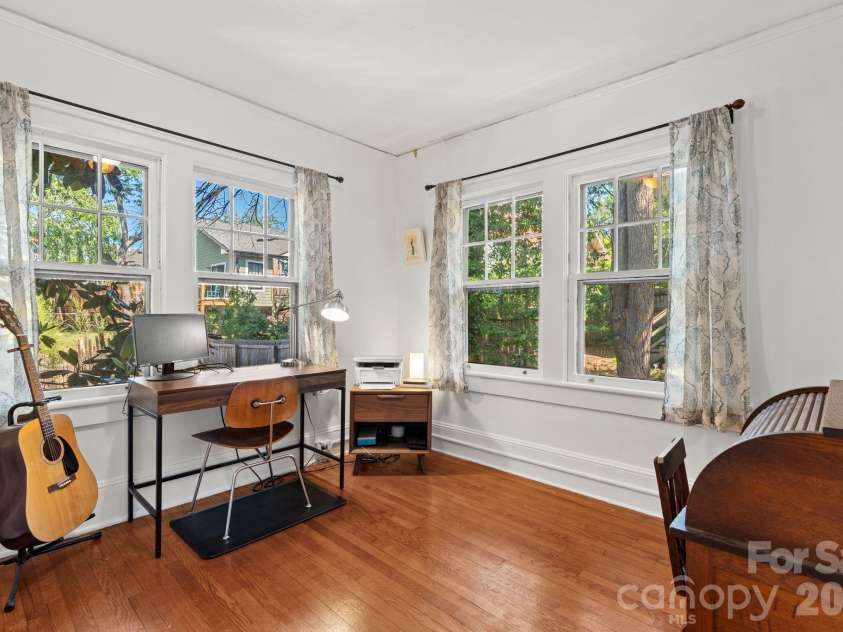 238 Forest Hill Drive, Asheville, NC 28803.  MLS# CAR4384650, YatesRealty ID 25482. 