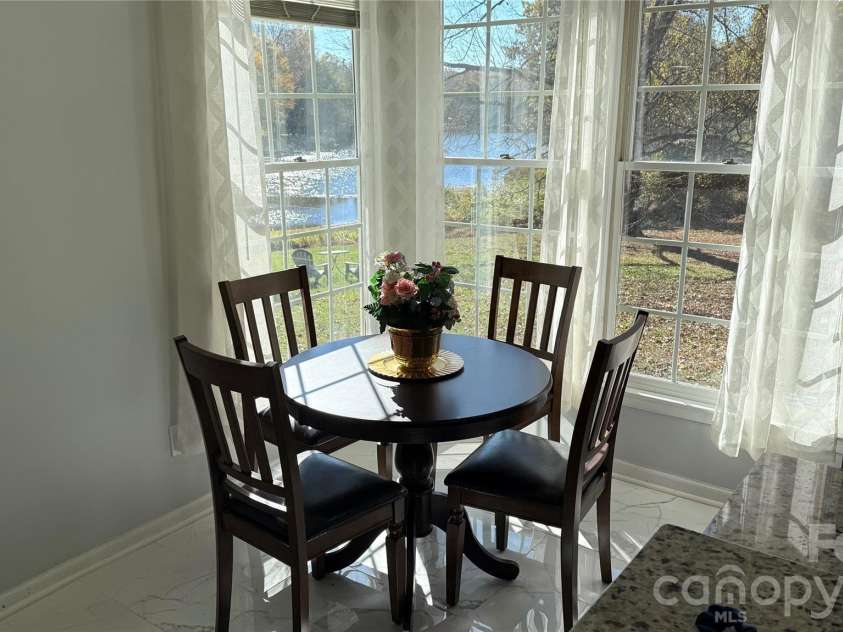 2836 Pickering Road, Greensboro, NC 27407.  MLS# CAR4275274, YatesRealty ID 25483. Breakfast nook