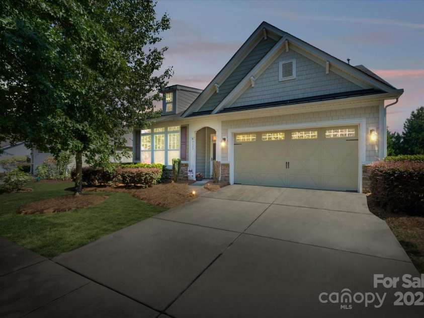 9122 Carneros Creek Road, Charlotte, NC 28214.  MLS# CAR4278394, YatesRealty ID 25484. 