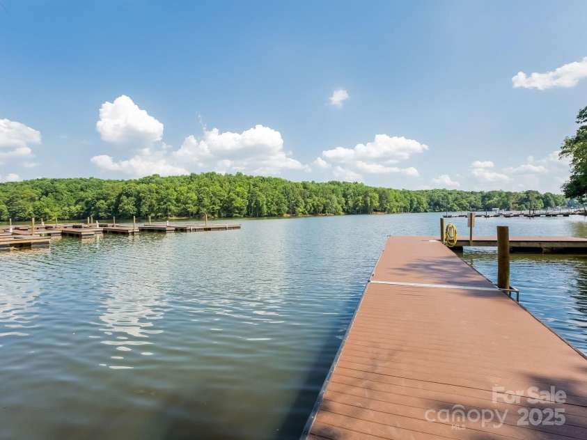 9122 Carneros Creek Road, Charlotte, NC 28214.  MLS# CAR4278394, YatesRealty ID 25484. 