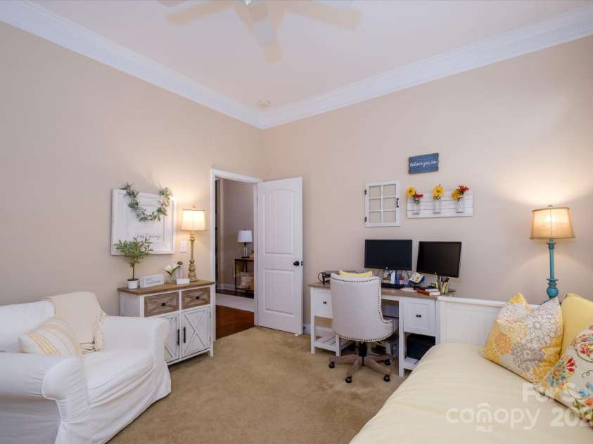 9122 Carneros Creek Road, Charlotte, NC 28214.  MLS# CAR4278394, YatesRealty ID 25484. Downstairs Bedroom