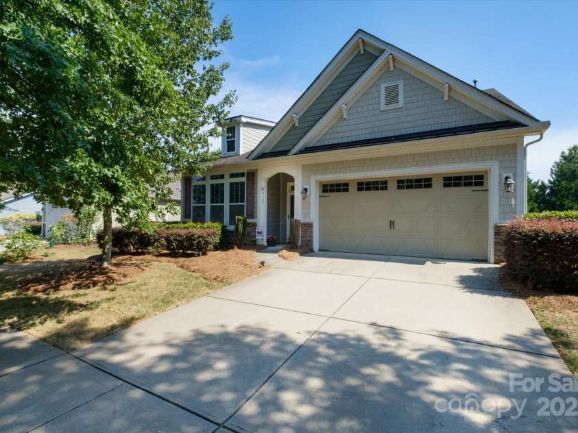 9122 Carneros Creek Road, Charlotte, NC 28214.  MLS# CAR4278394, YatesRealty ID 25484. Front