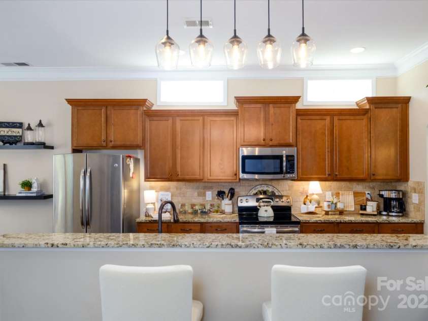 9122 Carneros Creek Road, Charlotte, NC 28214.  MLS# CAR4278394, YatesRealty ID 25484. Kitchen