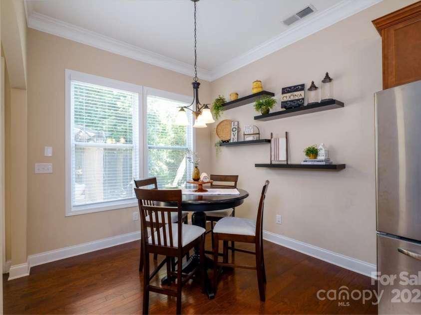 9122 Carneros Creek Road, Charlotte, NC 28214.  MLS# CAR4278394, YatesRealty ID 25484. Kitchenette
