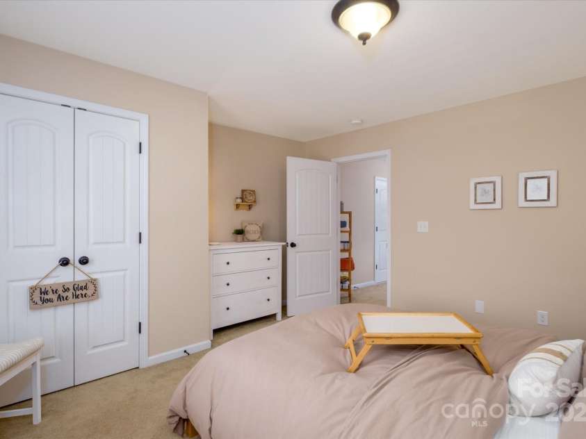 9122 Carneros Creek Road, Charlotte, NC 28214.  MLS# CAR4278394, YatesRealty ID 25484. Upstairs Bedroom