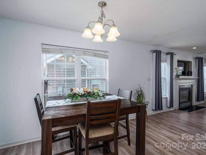 2119 Wexford Way, Statesville, NC 28625.  MLS# CAR4278668, YatesRealty ID 25485. Dining Area