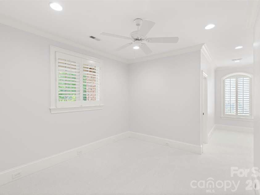 2427 Danbury Street, Charlotte, NC 28211.  MLS# CAR4381127, YatesRealty ID 25485. 