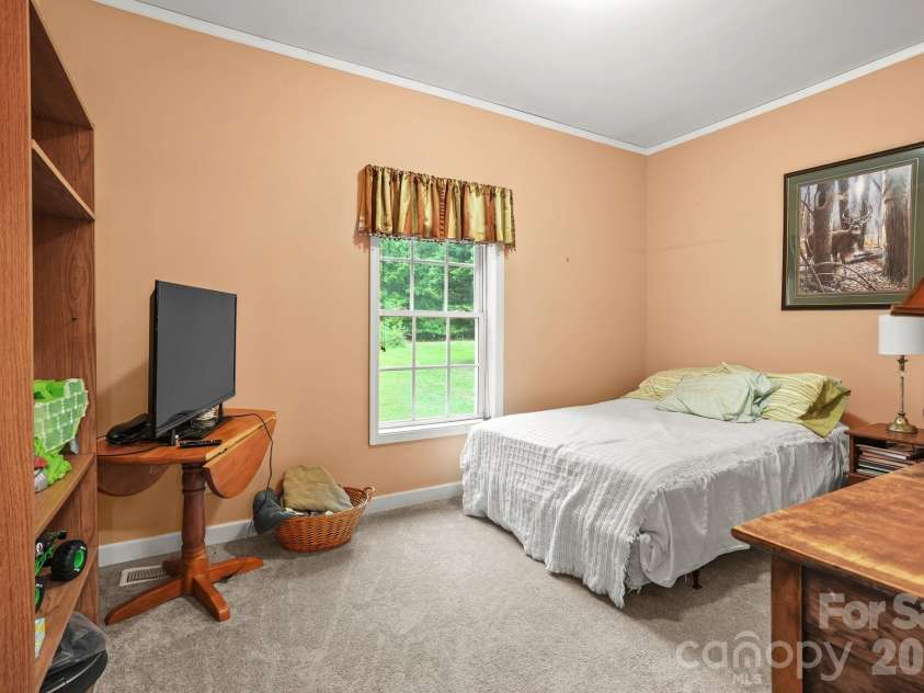 4376 Scenic View Court, Iron Station, NC 28080.  MLS# CAR4366648, YatesRealty ID 25487. 