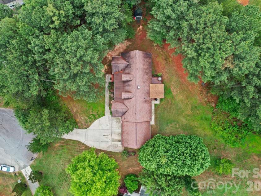 4376 Scenic View Court, Iron Station, NC 28080.  MLS# CAR4366648, YatesRealty ID 25487. 