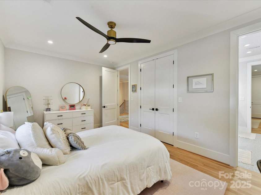615 Melbourne Court, Charlotte, NC 28209.  MLS# CAR4279711, YatesRealty ID 25487. Bedroom #4