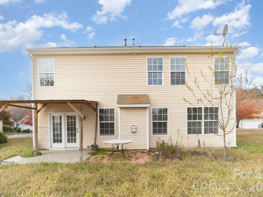 14413 Asheton Creek Drive, Charlotte, NC 28273.  MLS# CAR4386391, YatesRealty ID 25488. 