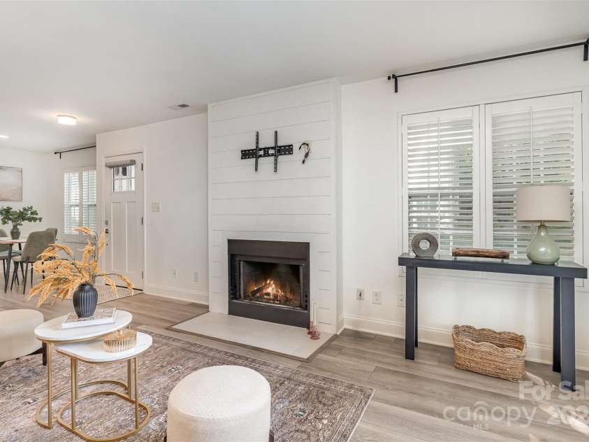 1533 Briar Creek Road, Charlotte, NC 28205.  MLS# CAR4255020, YatesRealty ID 25489. 