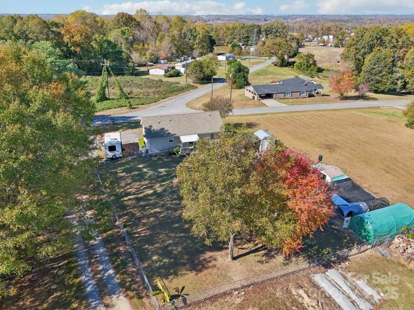 106 Williams Road, Kings Mountain, NC 28086.  MLS# CAR4320404, YatesRealty ID 2549. 