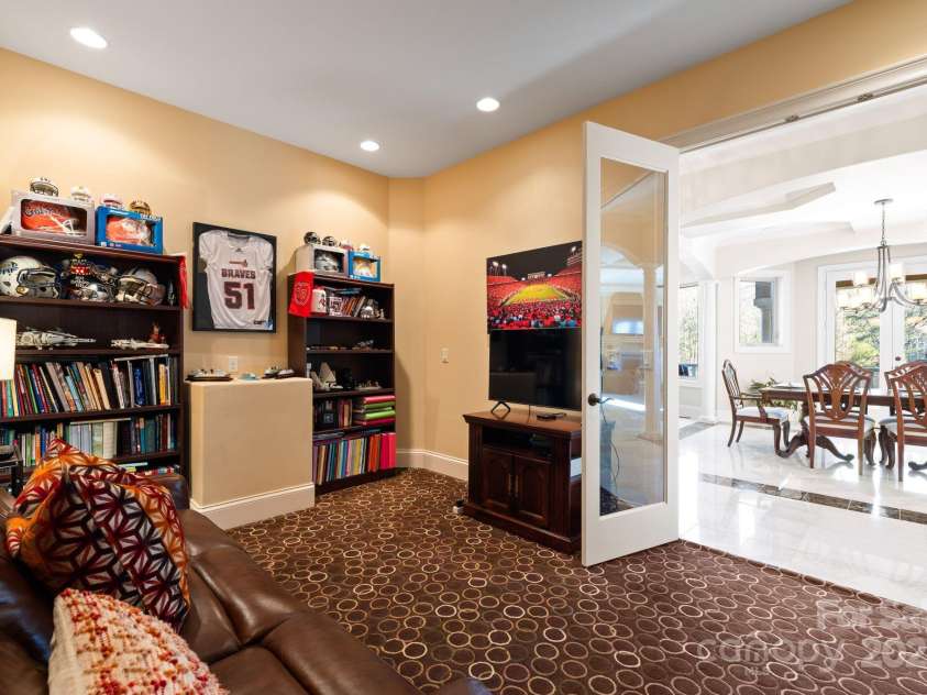 237 Wilson Lake Road, Mooresville, NC 28117.  MLS# CAR4218065, YatesRealty ID 2549. Den/Flex Room