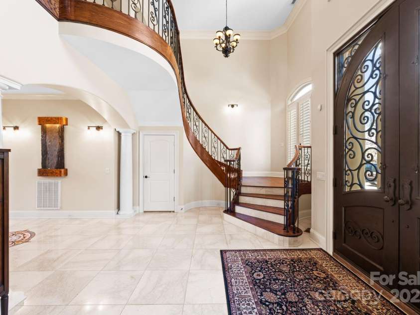 237 Wilson Lake Road, Mooresville, NC 28117.  MLS# CAR4218065, YatesRealty ID 2549. Grand Foyer