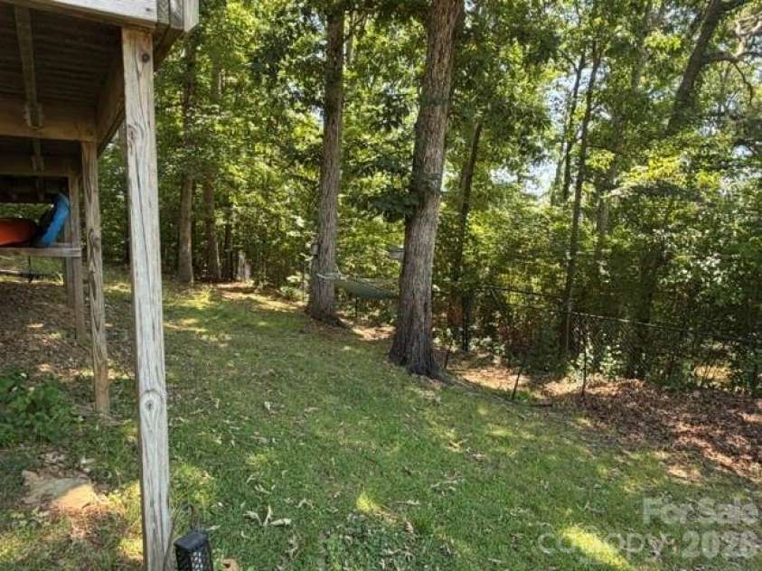 240 Skyline Drive, New London, NC 28127.  MLS# CAR4386448, YatesRealty ID 25490. 