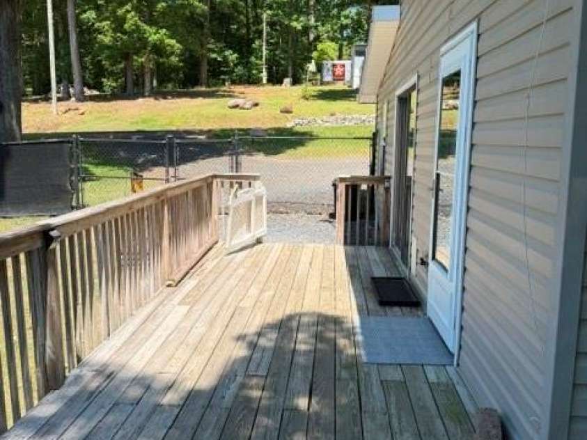 240 Skyline Drive, New London, NC 28127.  MLS# CAR4386448, YatesRealty ID 25490. 
