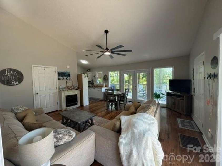 240 Skyline Drive, New London, NC 28127.  MLS# CAR4386448, YatesRealty ID 25490. 