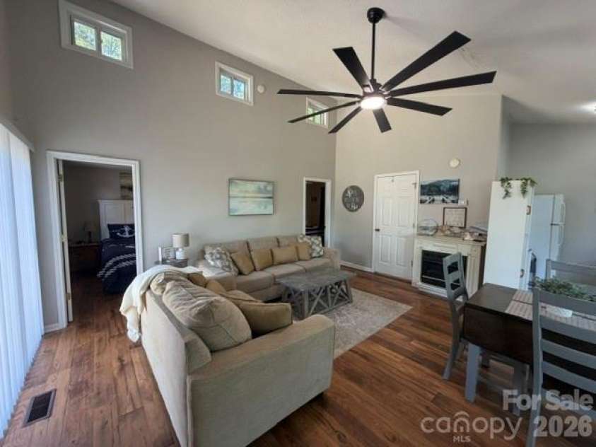 240 Skyline Drive, New London, NC 28127.  MLS# CAR4386448, YatesRealty ID 25490. 