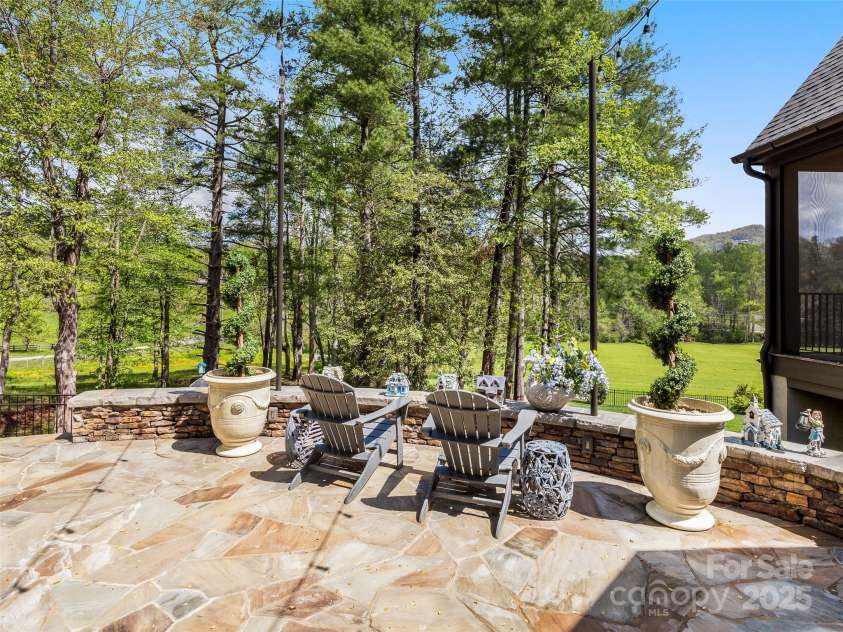 41 Bear Flower Trail, Arden, NC 28704.  MLS# CAR4251322, YatesRealty ID 25491. 