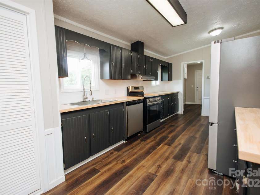 253 Hidden Acres Drive, Marion, NC 28752.  MLS# CAR4287282, YatesRealty ID 25492. 