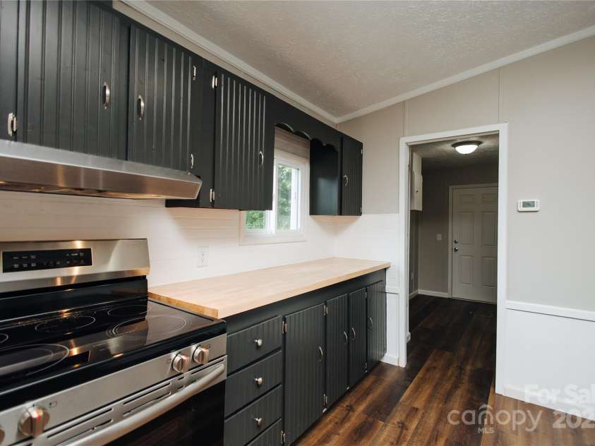 253 Hidden Acres Drive, Marion, NC 28752.  MLS# CAR4287282, YatesRealty ID 25492. 