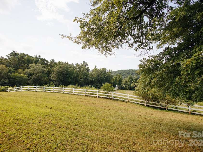 253 Hidden Acres Drive, Marion, NC 28752.  MLS# CAR4287282, YatesRealty ID 25492. 