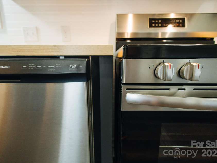 253 Hidden Acres Drive, Marion, NC 28752.  MLS# CAR4287282, YatesRealty ID 25492. 