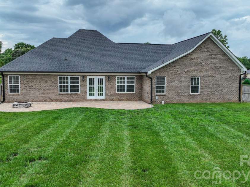 3426 Rilla Hamilton Road, Monroe, NC 28110.  MLS# CAR4385023, YatesRealty ID 25494. 