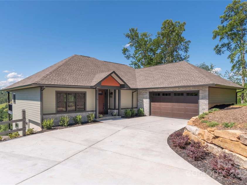 54 Herron View Lane, Weaverville, NC 28787.  MLS# CAR4225243, YatesRealty ID 25495. 