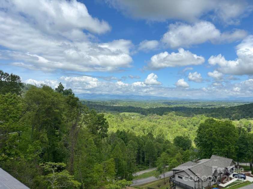 54 Herron View Lane, Weaverville, NC 28787.  MLS# CAR4225243, YatesRealty ID 25495. 