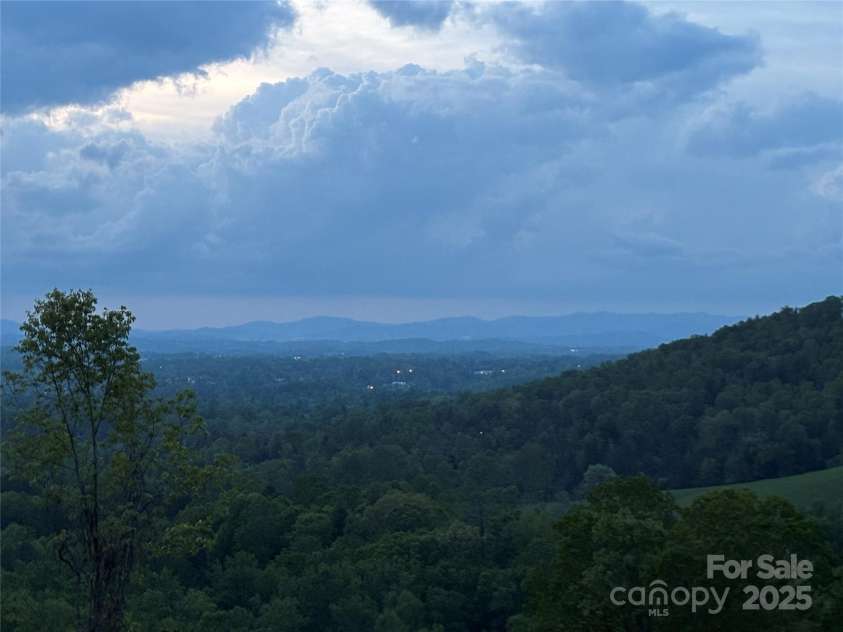 54 Herron View Lane, Weaverville, NC 28787.  MLS# CAR4225243, YatesRealty ID 25495. 