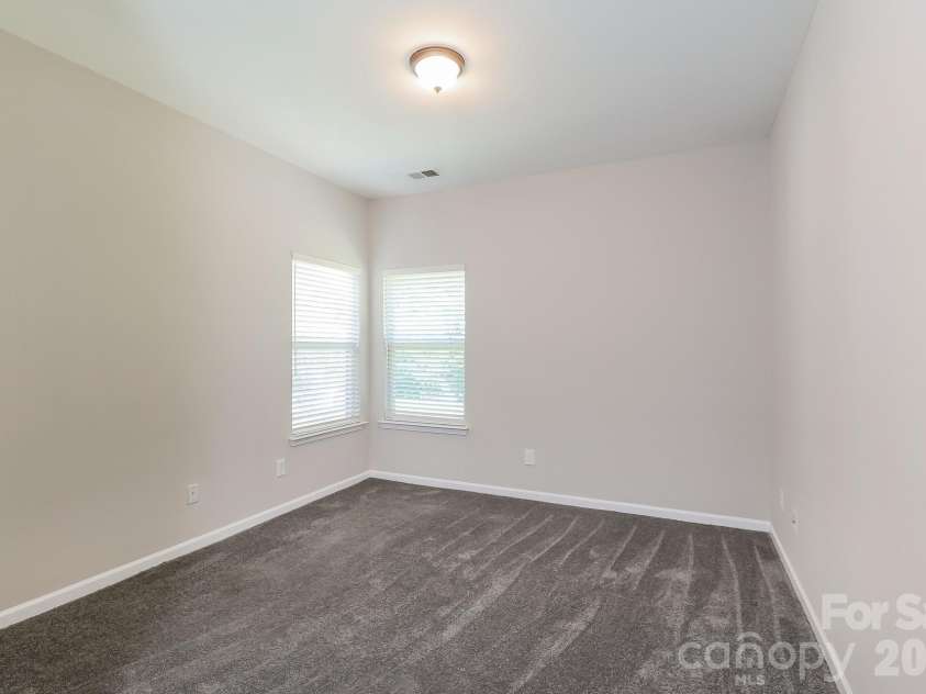 2104 Verde Creek Road, Charlotte, NC 28214.  MLS# CAR4386224, YatesRealty ID 25496. 