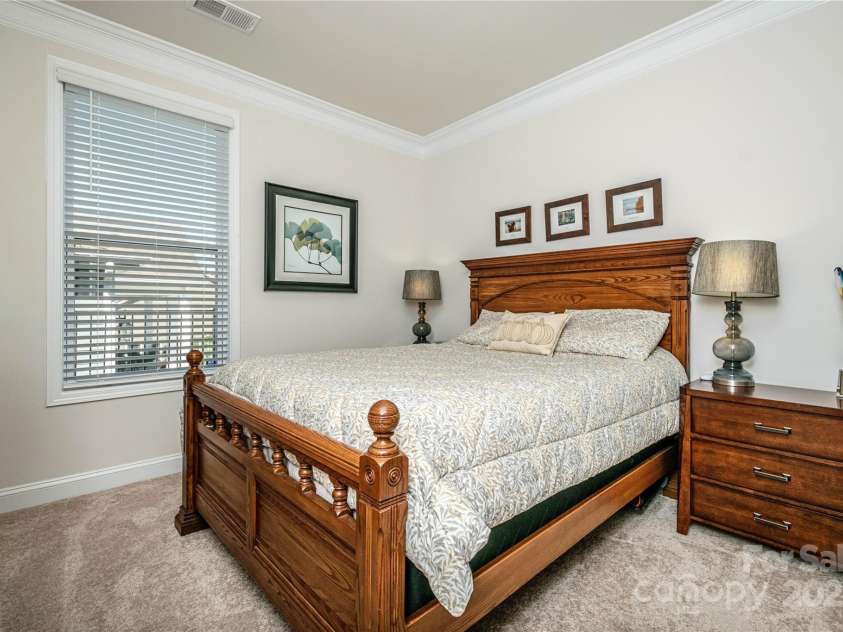 70 Cameo Drive, Flat Rock, NC 28731.  MLS# CAR4254378, YatesRealty ID 25496. Guest Bedroom