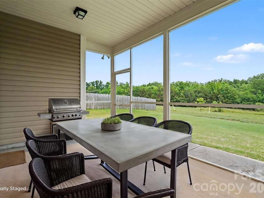 146 Fairfield Drive, Troutman, NC 28166.  MLS# CAR4386518, YatesRealty ID 25497. 
