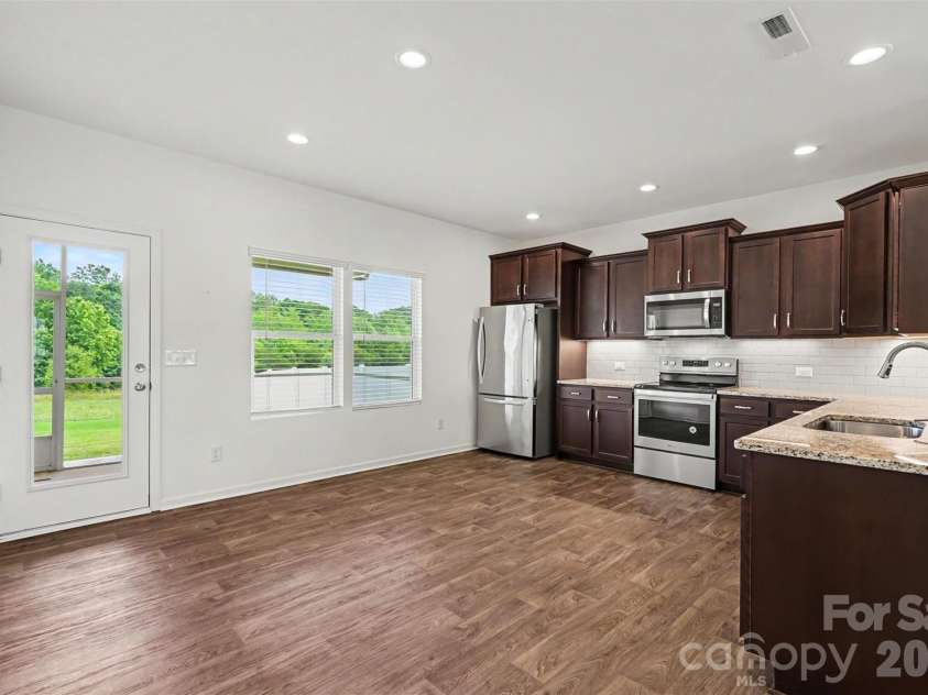 146 Fairfield Drive, Troutman, NC 28166.  MLS# CAR4386518, YatesRealty ID 25497. 