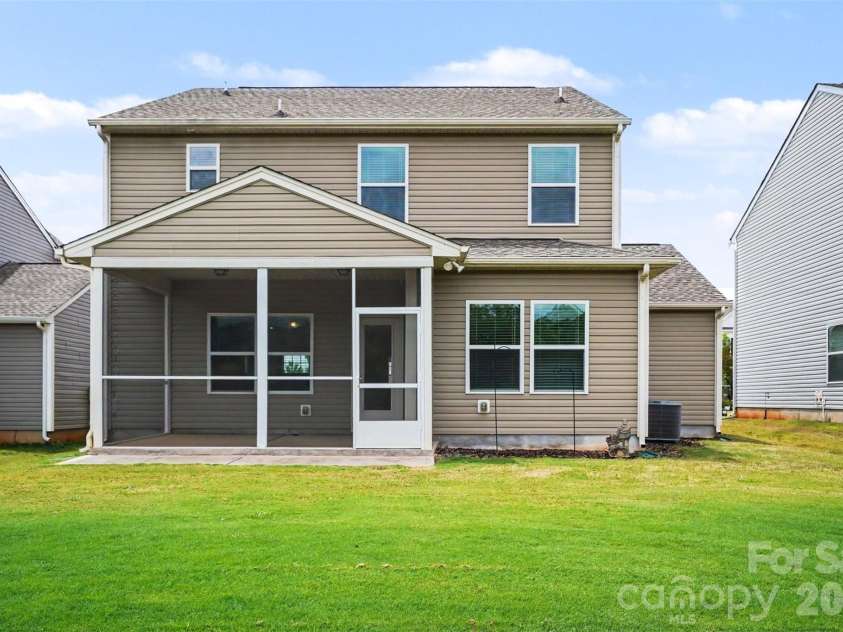 146 Fairfield Drive, Troutman, NC 28166.  MLS# CAR4386518, YatesRealty ID 25497. 