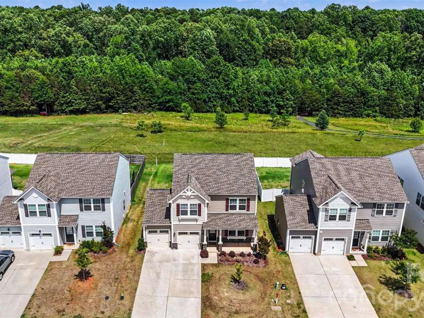 146 Fairfield Drive, Troutman, NC 28166.  MLS# CAR4386518, YatesRealty ID 25497. 