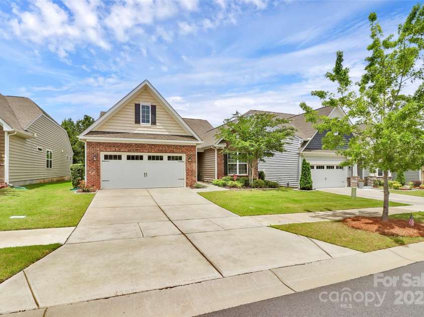 12014 Belmont Mansion Drive, Charlotte, NC 28273.  MLS# CAR4264368, YatesRealty ID 25498. 