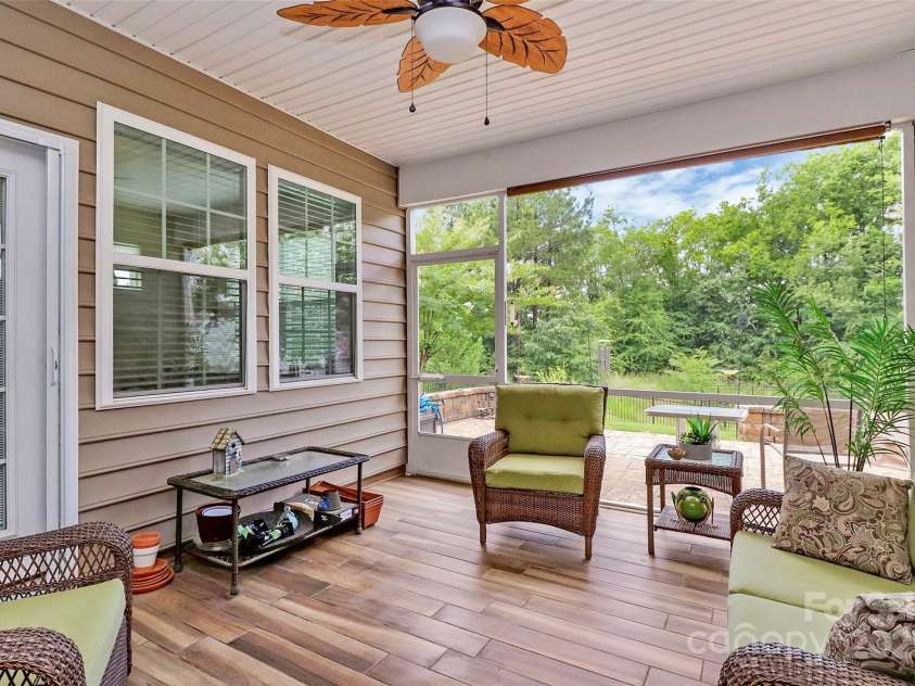 12014 Belmont Mansion Drive, Charlotte, NC 28273.  MLS# CAR4264368, YatesRealty ID 25498. 