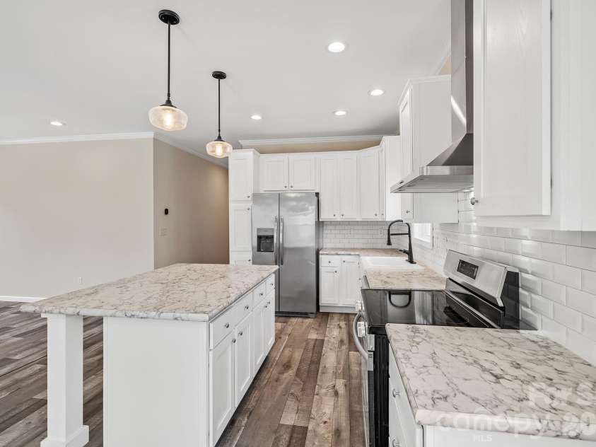 123 Bellamy Road, Asheville, NC 28806.  MLS# CAR4386211, YatesRealty ID 25499. 