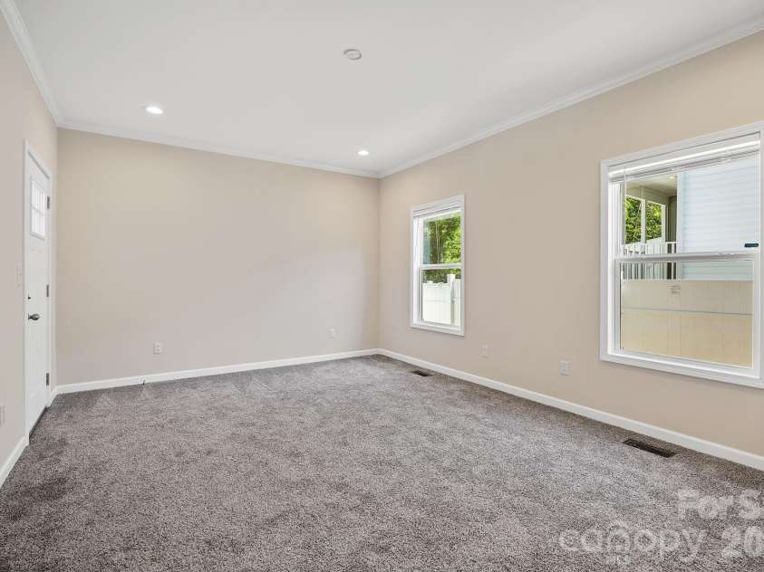 123 Bellamy Road, Asheville, NC 28806.  MLS# CAR4386211, YatesRealty ID 25499. 