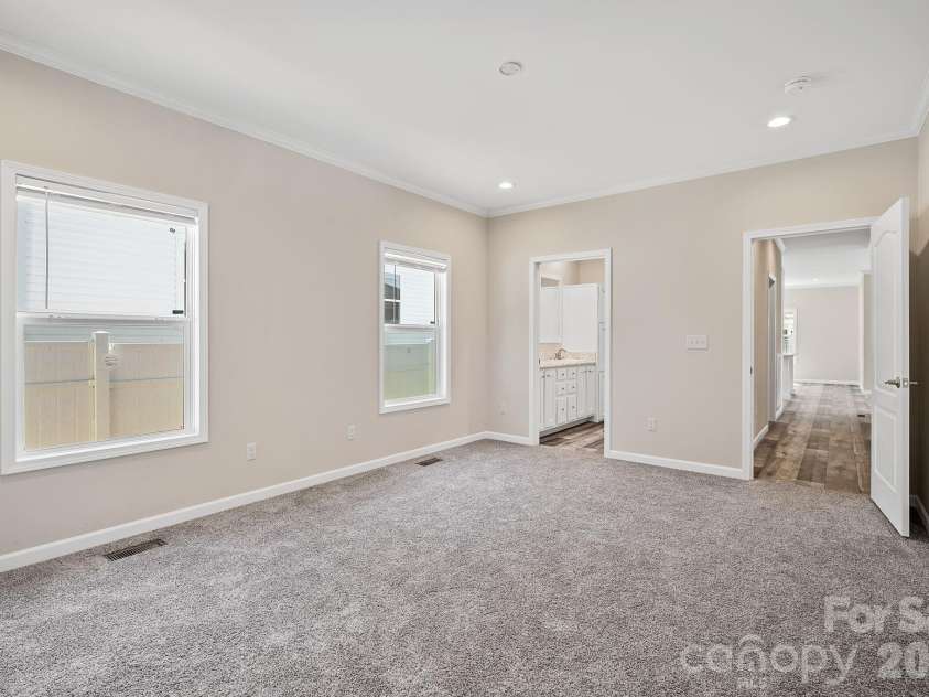 123 Bellamy Road, Asheville, NC 28806.  MLS# CAR4386211, YatesRealty ID 25499. 