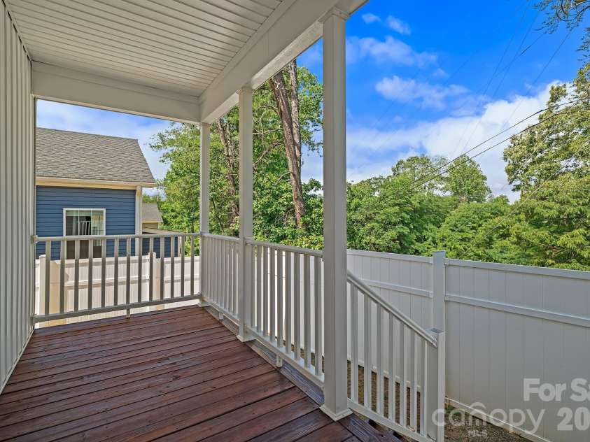 123 Bellamy Road, Asheville, NC 28806.  MLS# CAR4386211, YatesRealty ID 25499. 
