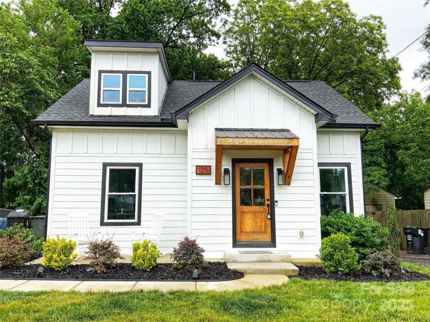 125 Todd Drive, Concord, NC 28025.  MLS# CAR4265272, YatesRealty ID 25499. 